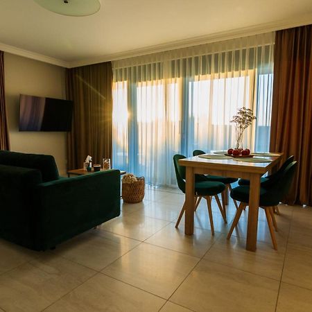 Apartament Odnowa Z Bezposrednim Widokiem Na Morze W Gardenia Dziwnow - Buitenkant foto