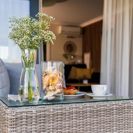 Apartament Odnowa Z Bezposrednim Widokiem Na Morze W Gardenia Dziwnow - Buitenkant foto