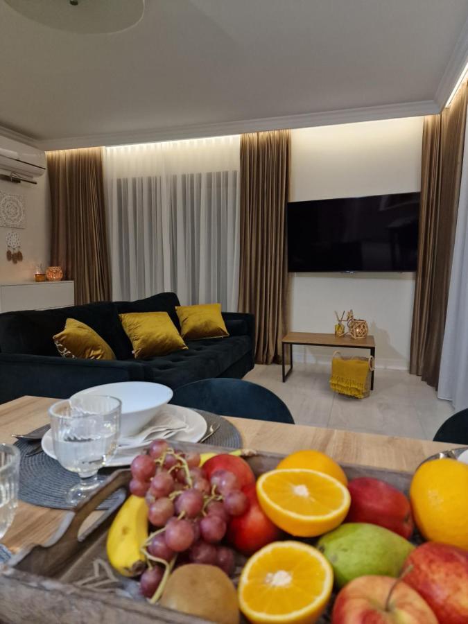 Apartament Odnowa Z Bezposrednim Widokiem Na Morze W Gardenia Dziwnow - Buitenkant foto