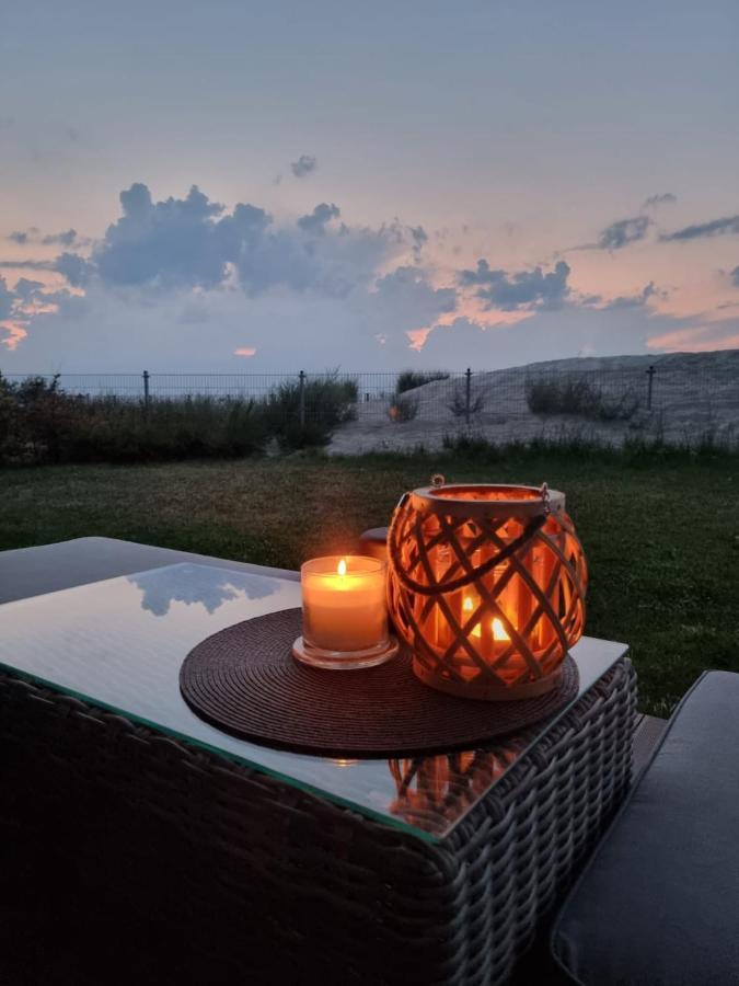 Apartament Odnowa Z Bezposrednim Widokiem Na Morze W Gardenia Dziwnow - Buitenkant foto
