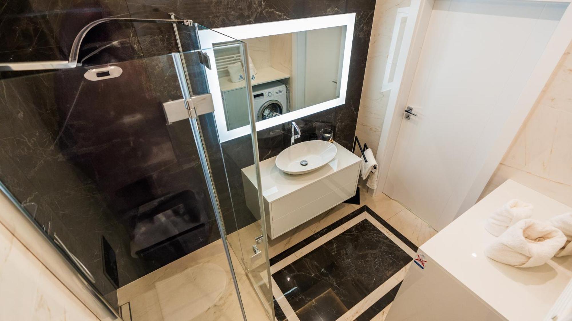 Apartament Odnowa Z Bezposrednim Widokiem Na Morze W Gardenia Dziwnow - Buitenkant foto