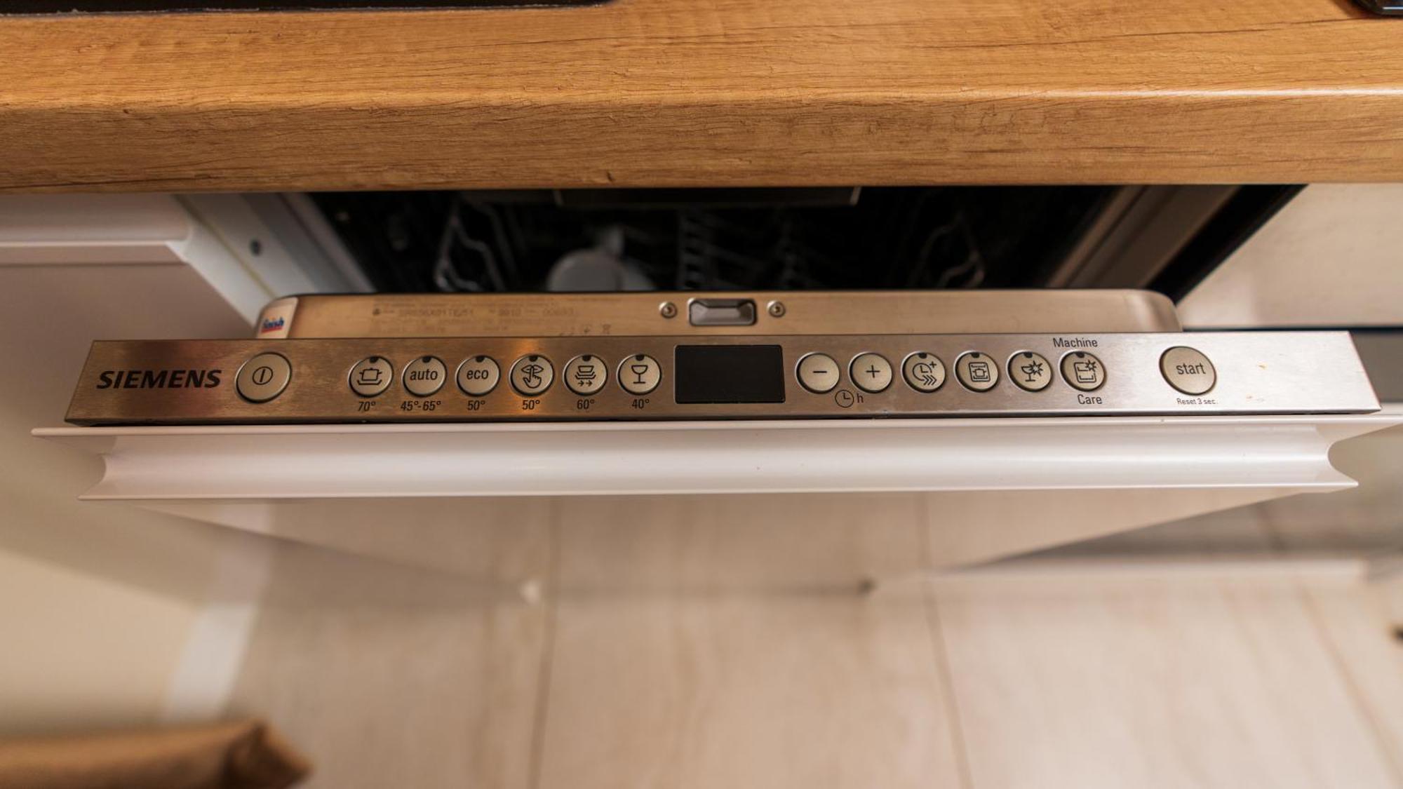 Apartament Odnowa Z Bezposrednim Widokiem Na Morze W Gardenia Dziwnow - Buitenkant foto